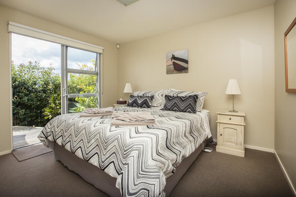 Tahi Lodge - Matakana Coast Snells Beach Eksteriør billede